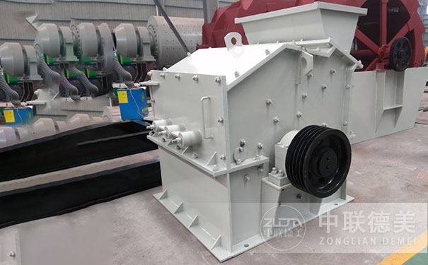 雙擊破碎機(jī)多少錢一臺(tái)？