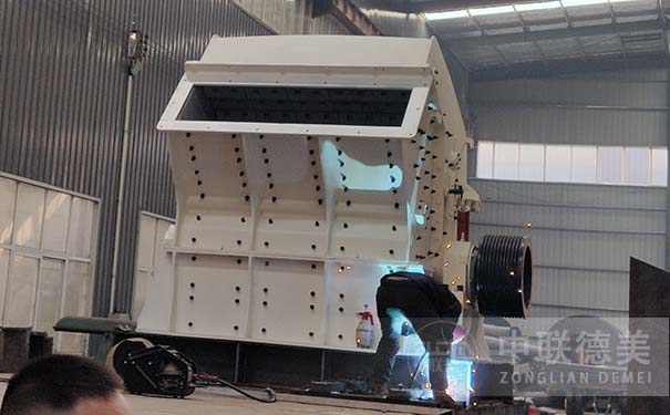 什么是重錘式破碎機(jī)？