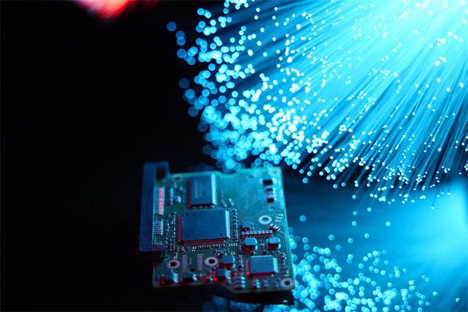 納米激子晶體管問世 光學計算時代的曙光